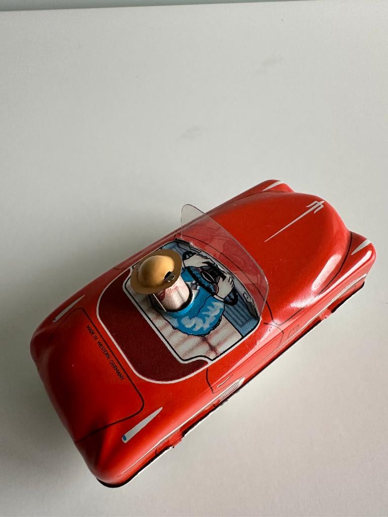 Voiture en étain, Enlèvement ou Envoi