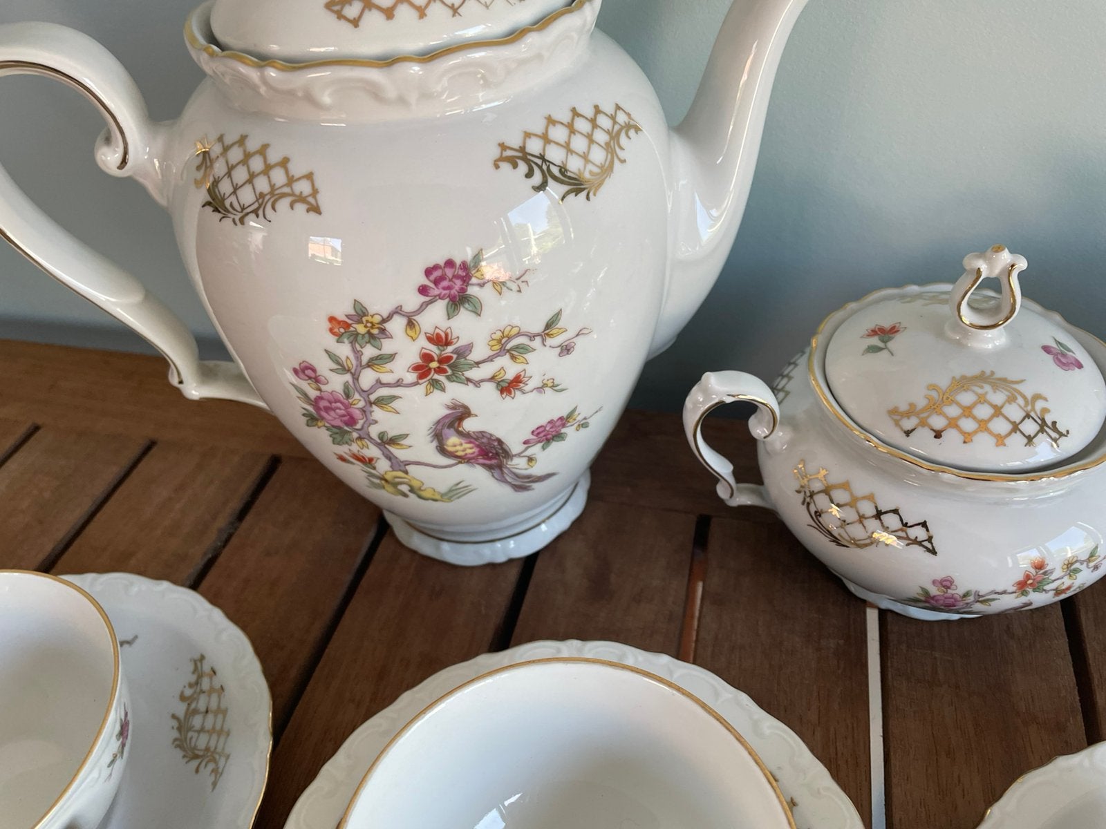 Antiek koffieservies, Ophalen