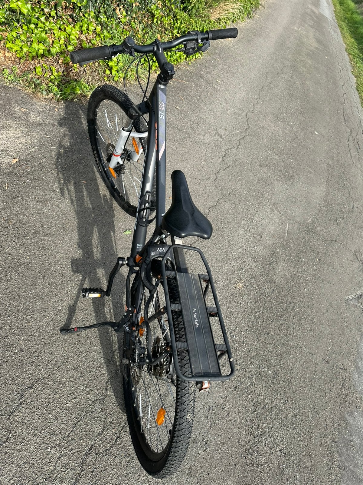 Jongensfiets rockrider, Ophalen, Zo goed als nieuw