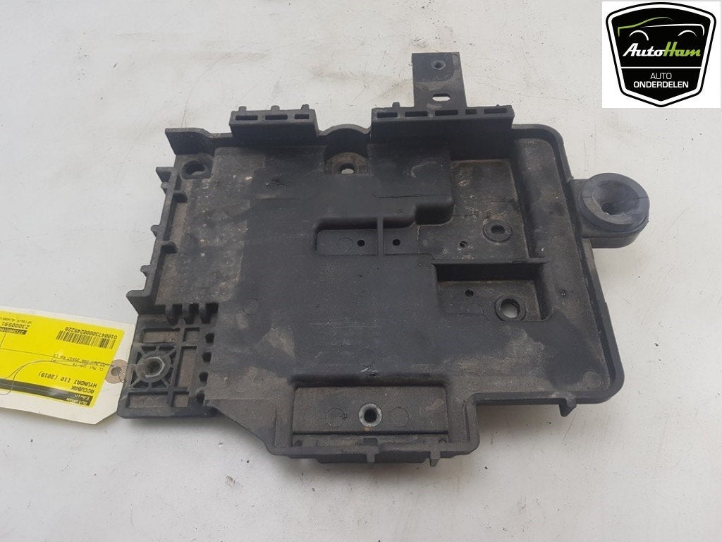 BAC A BATTERIE Hyundai i10 (01-2019/-) (|37150B9100|), Hyundai Motor Deutschland GmbH, Kaiserleipromenade 5
63067  Offenbach am Main, DE