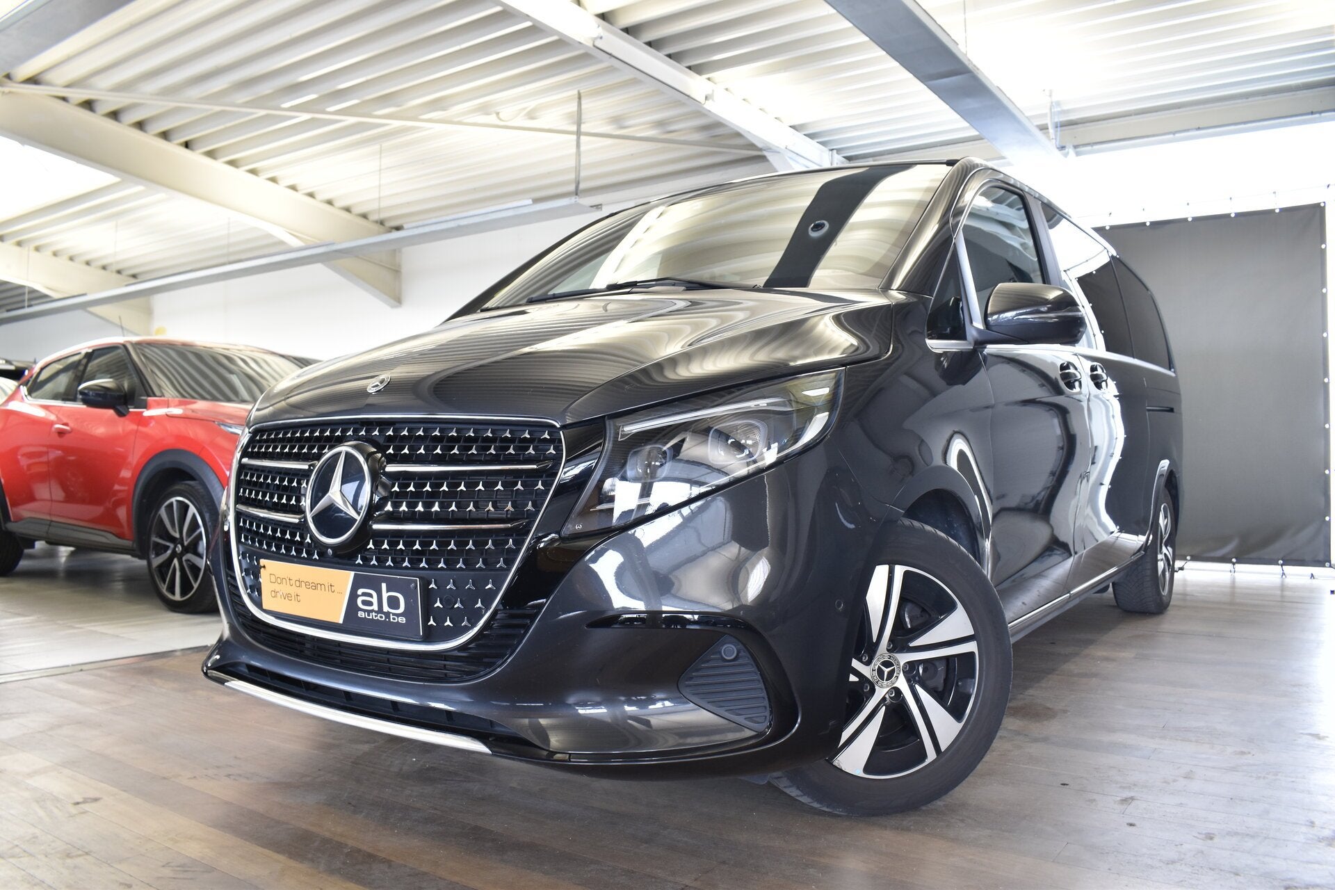 Mercedes-Benz V 250 L3, LEDER, 360, SPORTSTOEL, ADAPTIEVE, Auto's, Mercedes-Benz, Monovolume, 4 cilinders, 0 kg, Bedrijf