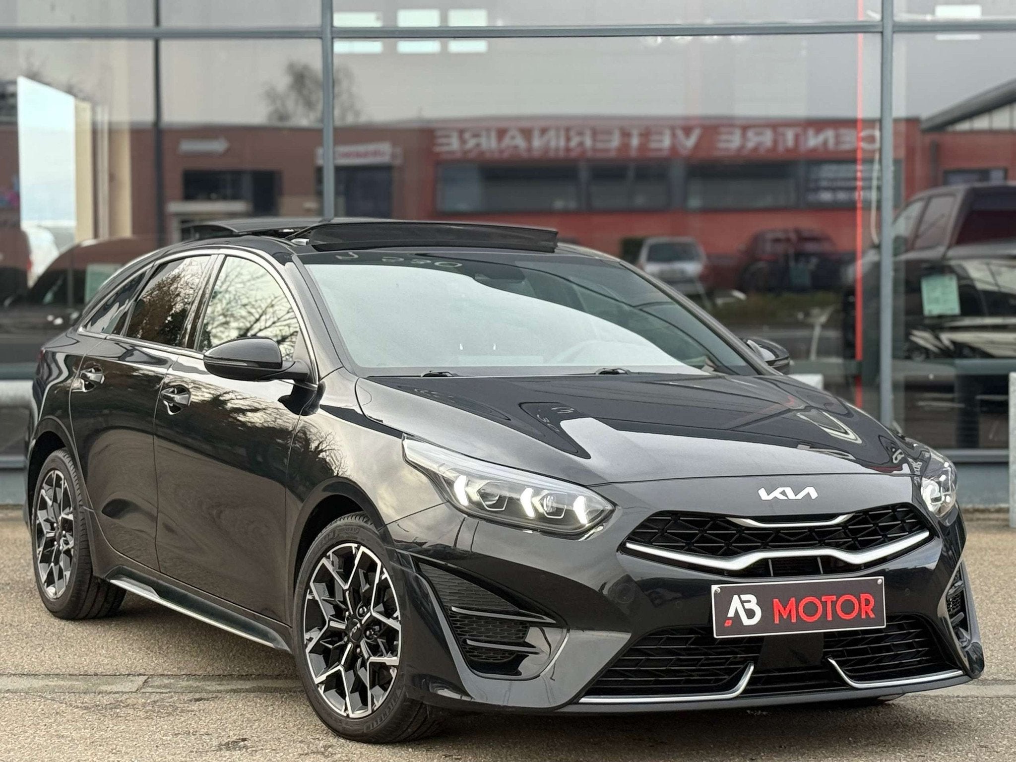 Kia ProCeed / pro_cee'd 1.4T-GDi GT-Line 140CV PANO CAMERA G, Cuir, 159 ch, Achat, Entreprise