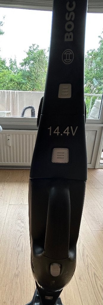 Aspirateur balai bosch, Bosch, Réservoir, Aspirateur balai, Enlèvement