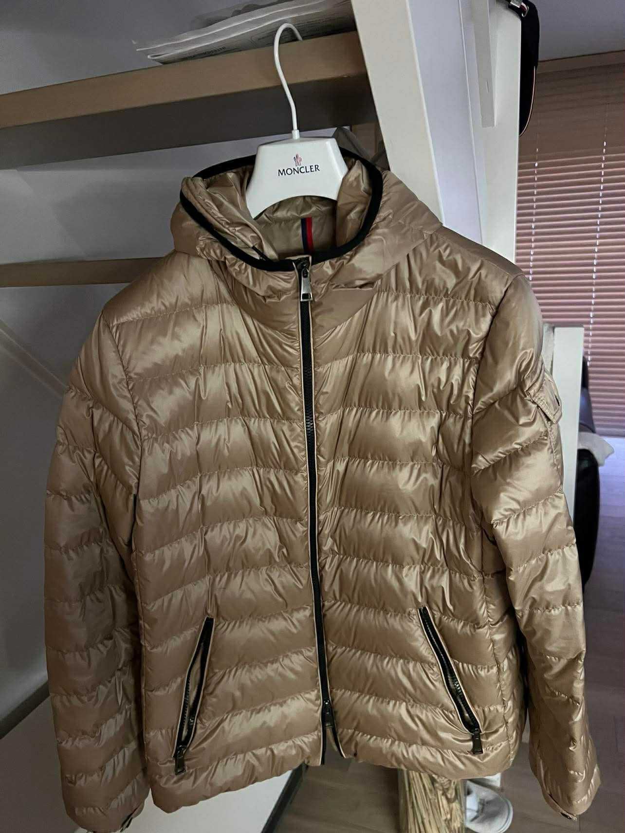 Moncler authentiek, Enlèvement ou Envoi, Comme neuf