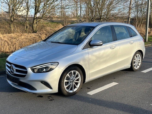 Mercedes Classe B 180 D automatique, Autos, Mercedes-Benz, Argent ou Gris, Achat, Euro 6, Entreprise