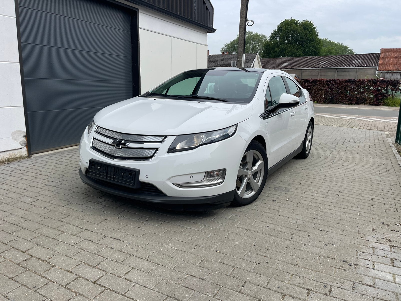 Chevrolet Volt 1.4 Hybride en Elekrische Automaat 100.000 km, Auto's, Chevrolet, Automaat, Euro 5, Zwart, Wit