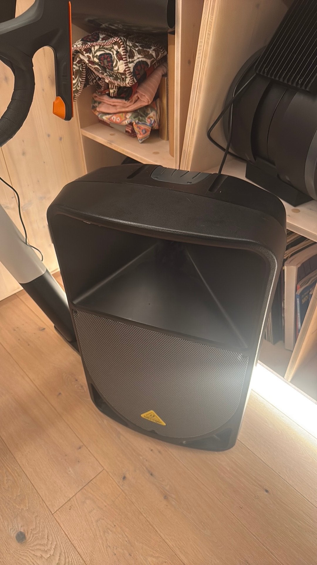 Behringer eurolive 115d bluetooth defect, Bluetooth, Ophalen, Niet werkend, Party speaker
