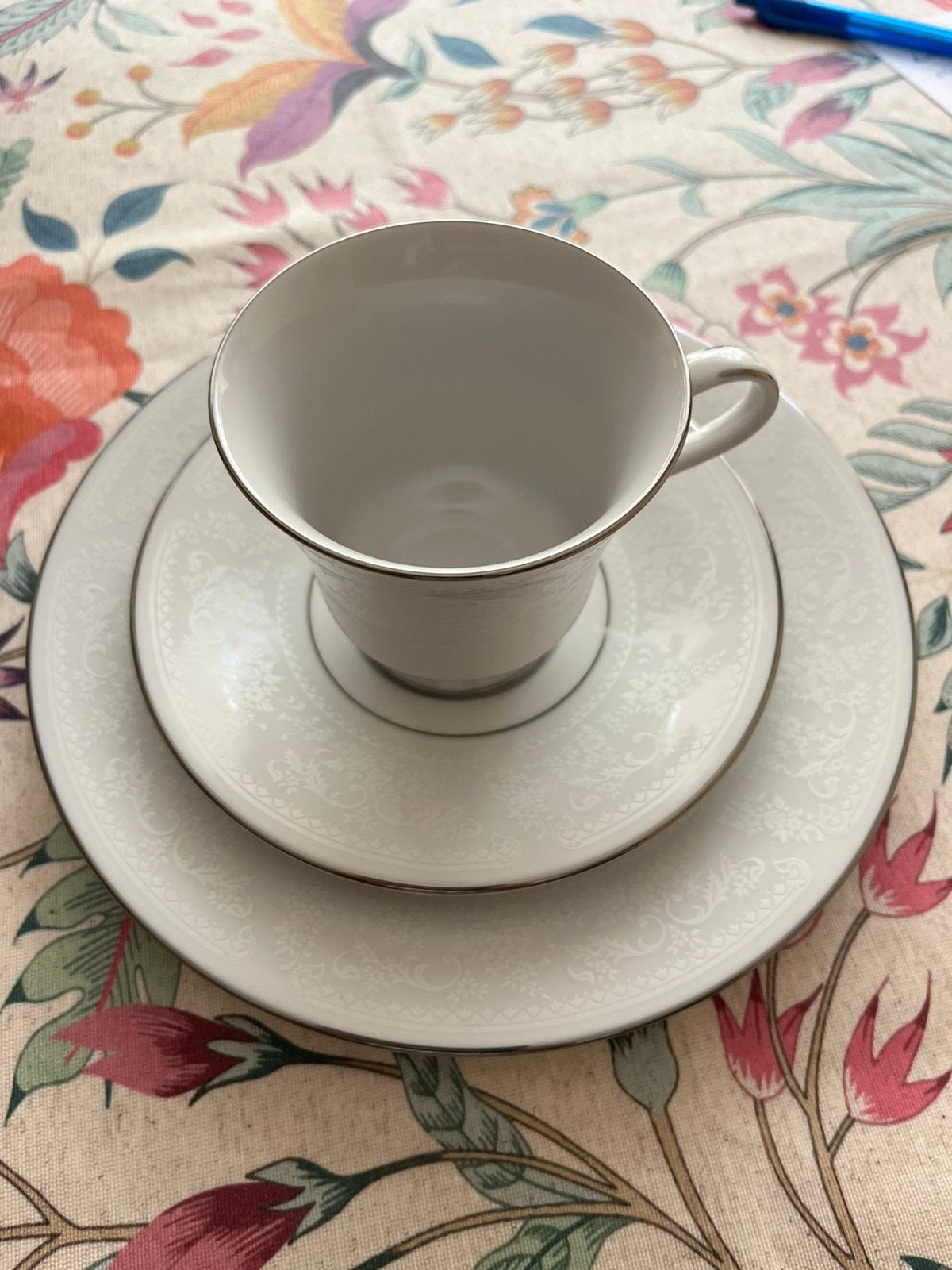 12 delig wit porseleinen servies - gratis, Ophalen, Gebruikt, Klassiek, Porselein