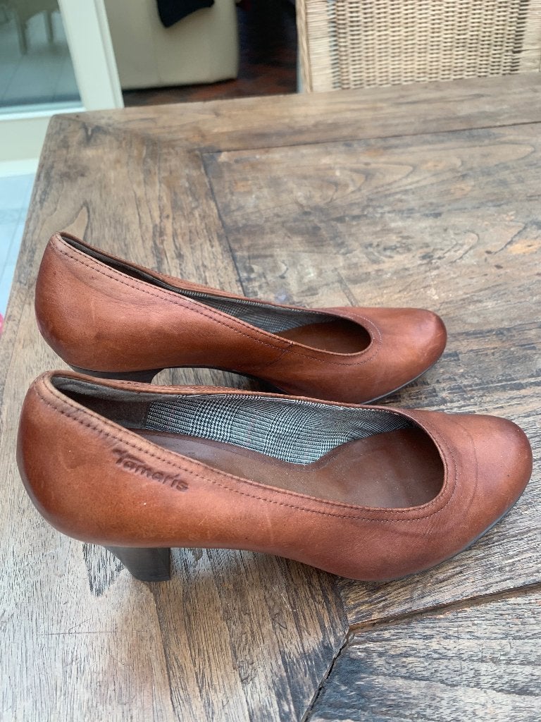 Damesschoen met hakje, Kleding | Dames, Schoenen, Tamaris, Bruin, Ophalen of Verzenden, Schoenen met hoge hakken