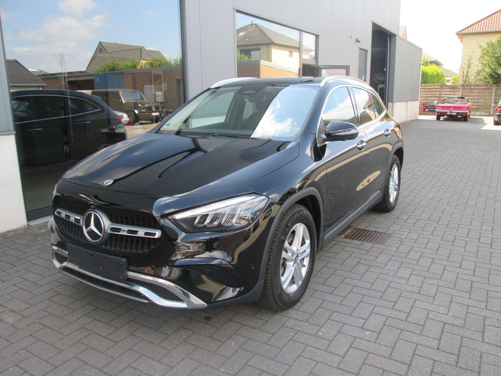 Mercedes-Benz GLA 200 DISTRONIC MEMORY, Autos, 1332 cm³, Achat, Euro 6, Entreprise
