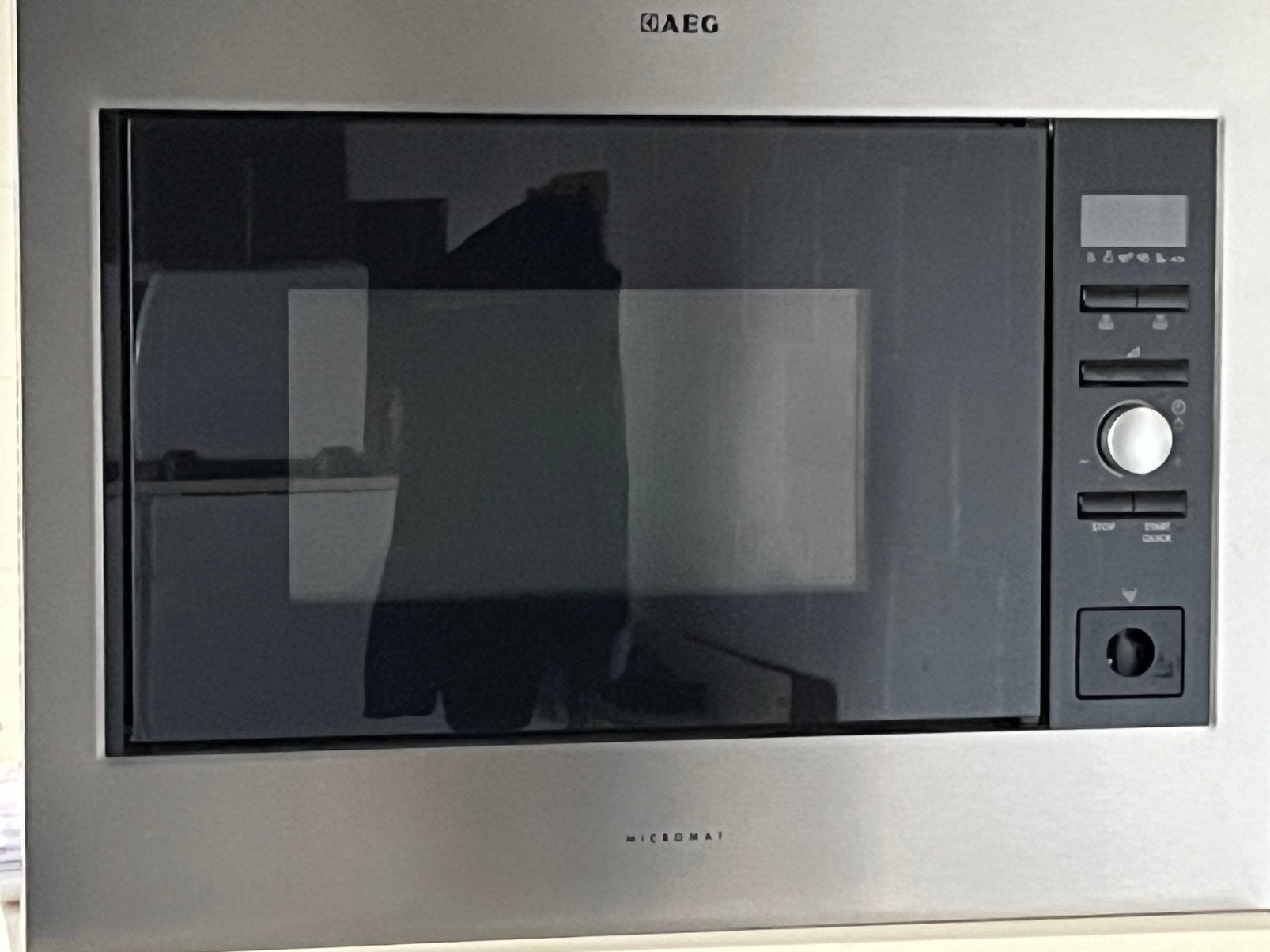 AEG MC2664E-M inbouwmicrogolf, Elektronische apparatuur, Microgolfovens, Ophalen, Gebruikt
