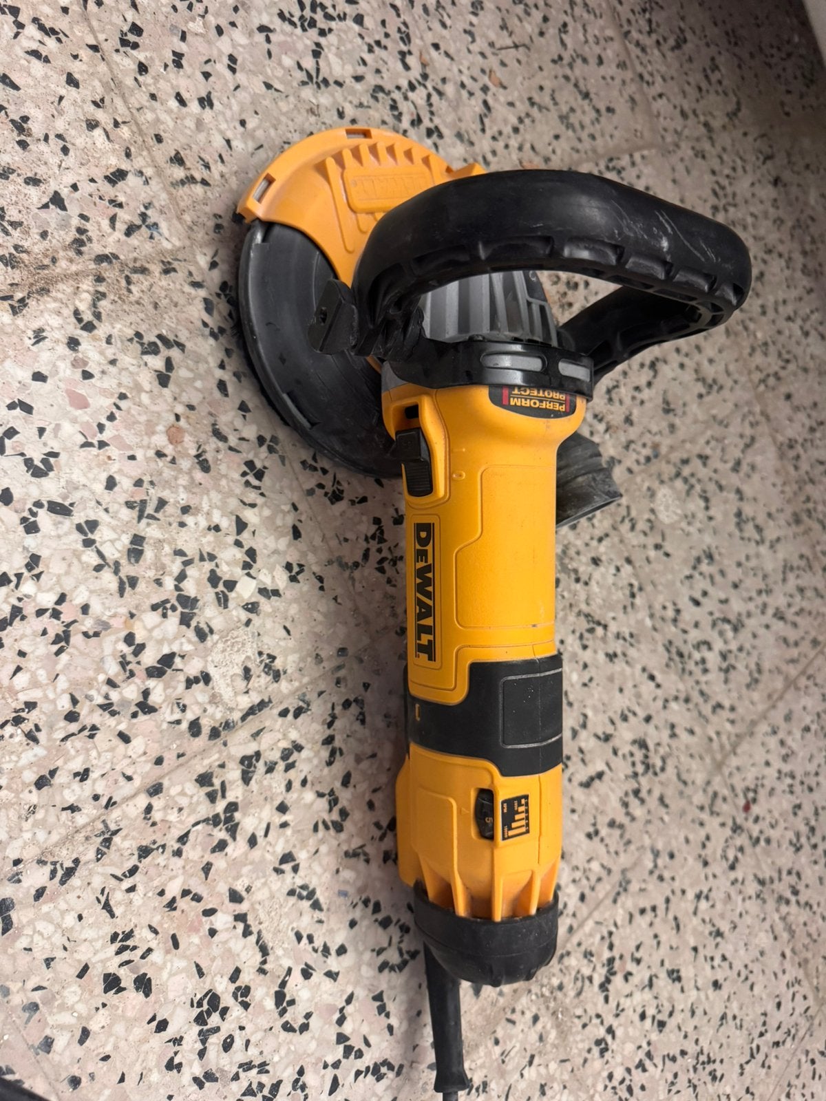 Dewalt DWE4257 KT betonschuur machine, Ophalen, Zo goed als nieuw
