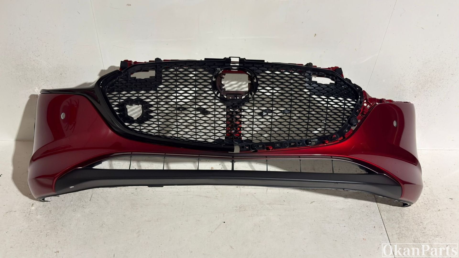 Mazda 3 IV (BP) voorbumper BCKN-50031, Info@fabrikant.eu, Bumper, Fabrikant BV, Gebruikt
