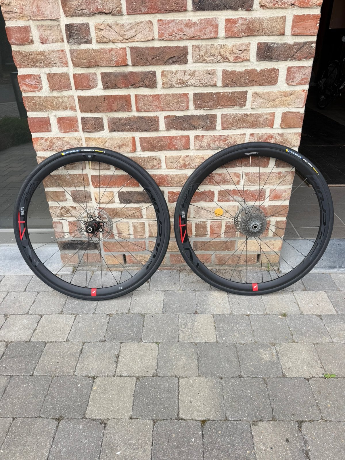 Fulcrum 40DB carbon wielset – 12-speed + remschijven, Ophalen, Zo goed als nieuw, Racefiets, Carbon