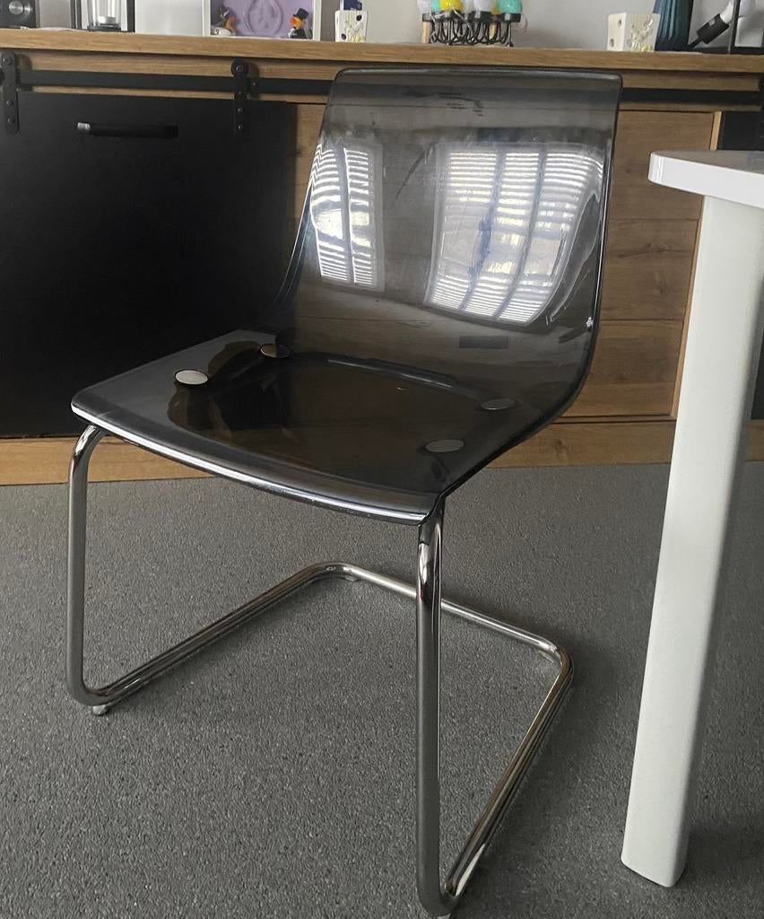 1 zwarte tobias stoelen ikea, Huis en Inrichting, Stoelen, Ophalen, Kunststof, Gebruikt, Drie