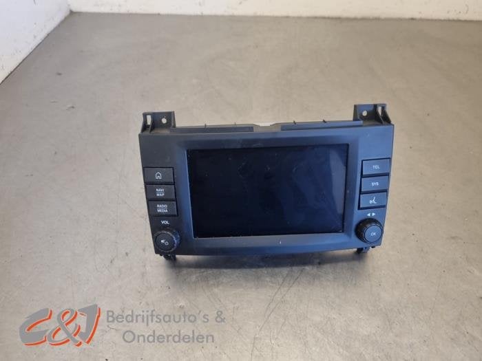 Display unité de contrôle multi media d'un Mercedes Vito, Autos : Pièces & Accessoires, 3 mois de garantie, Utilisé, -, -