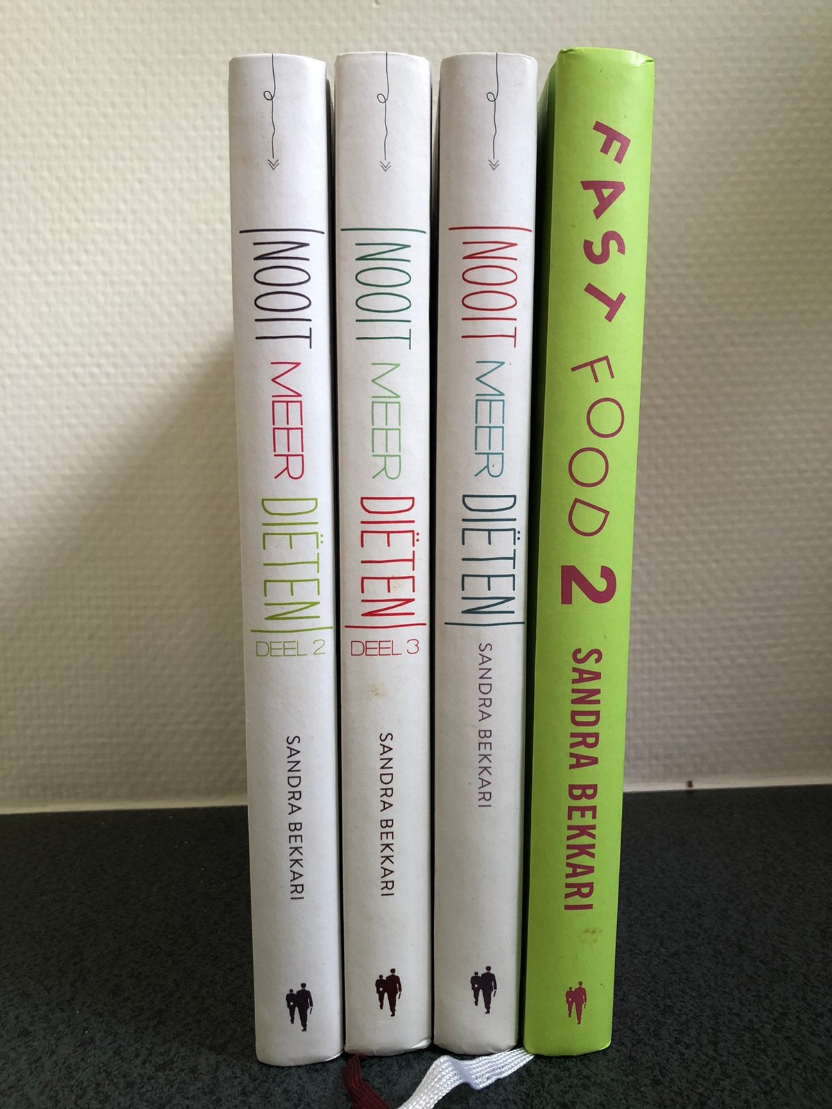 4 kookboeken Sandra Bekkari perfecte staat, Boeken, Ophalen, Zo goed als nieuw, Gezond koken, Nederland en België