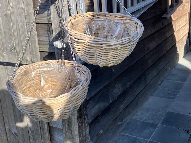 hanging basket, Tuin en Terras, Overige materialen, Rond, Zo goed als nieuw, Minder dan 40 cm