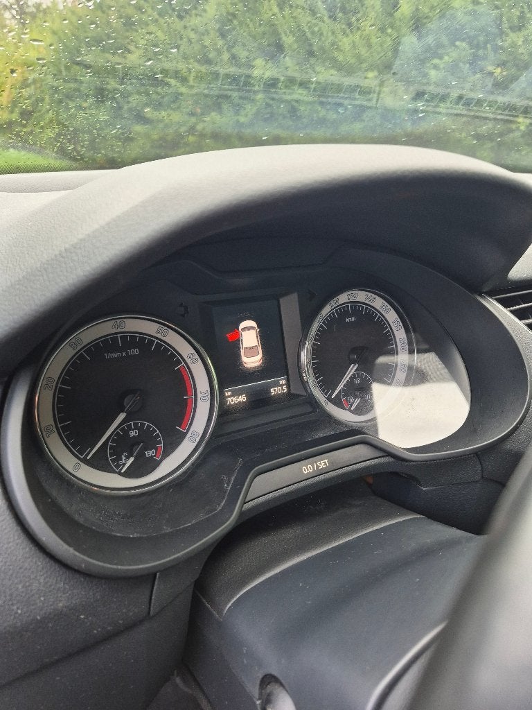 Škoda Octavia Hatchback 2020 - 70k km - État Très propre, Auto's, Voorwielaandrijving, Stof, Euro 6, Particulier