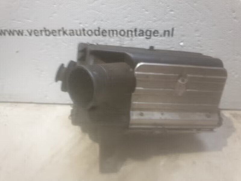 LUCHTFILTERHUIS Audi 80 (B4) (01-1991/12-1995), Auto-onderdelen, Gebruikt, Auto-Union-Straße 1, 85057 Ingolstadt, DE, Info@audi.de
