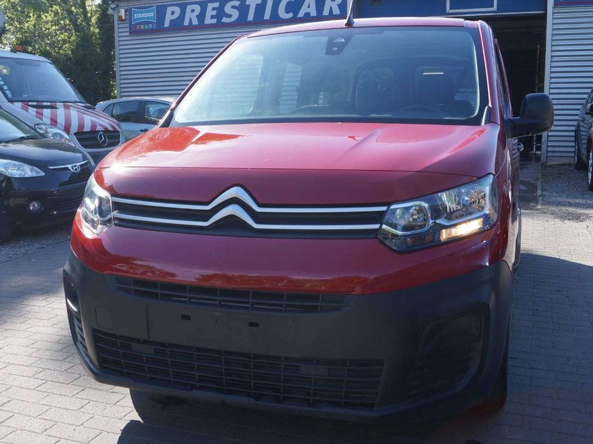 Citroën Berlingo, Rouge, 75 kW, Achat, Entreprise