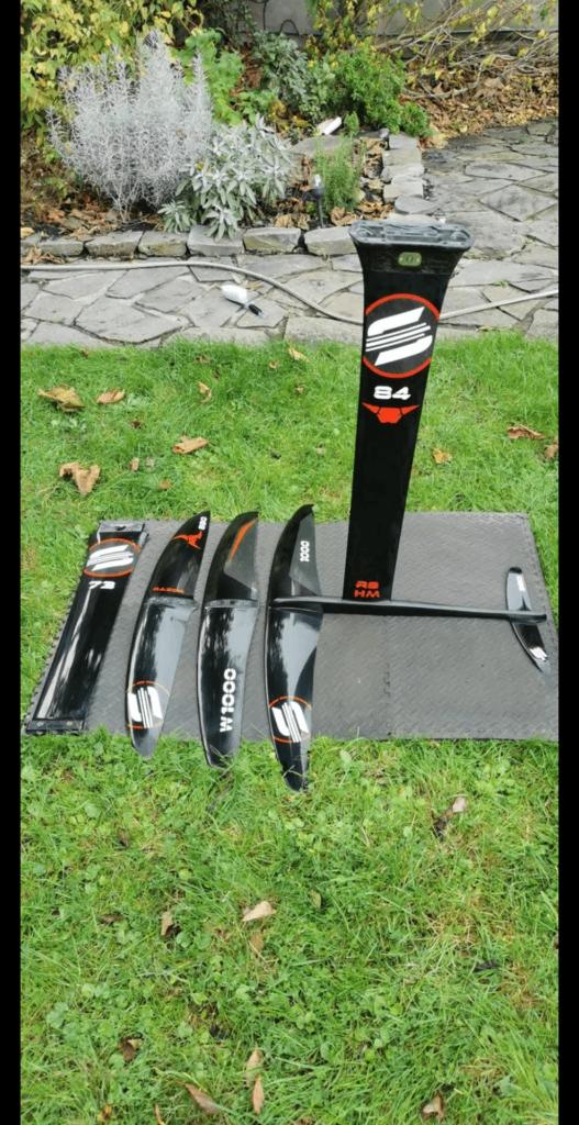 Sabfoil Red Devil set en aparte stukken, Watersport en Boten, Wingsurfen, Ophalen of Verzenden, Gebruikt, Wingsurf-hydrofoil