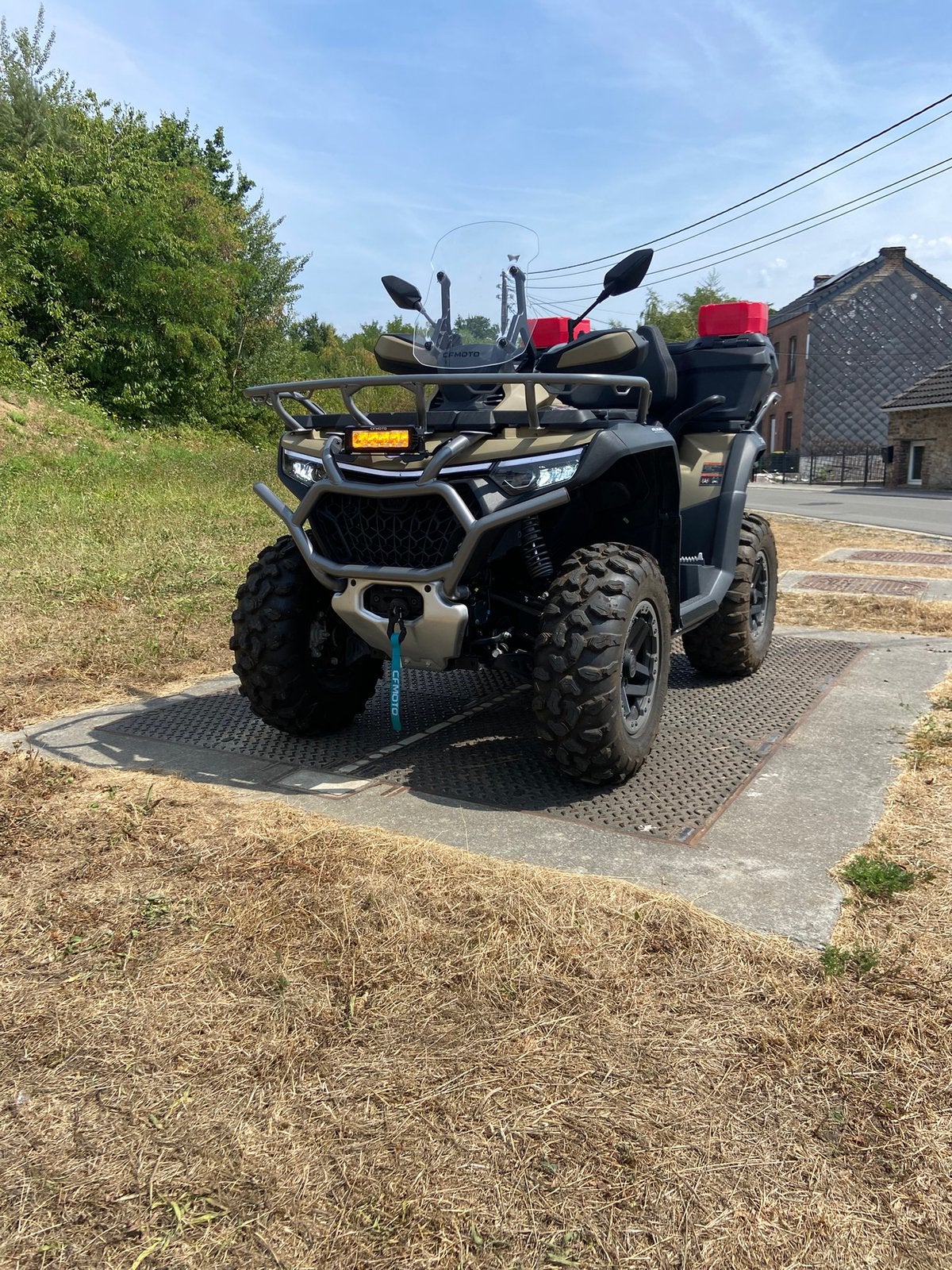 Quad cfmoto 1000 overland, 2 cylindres, 1000 cm³