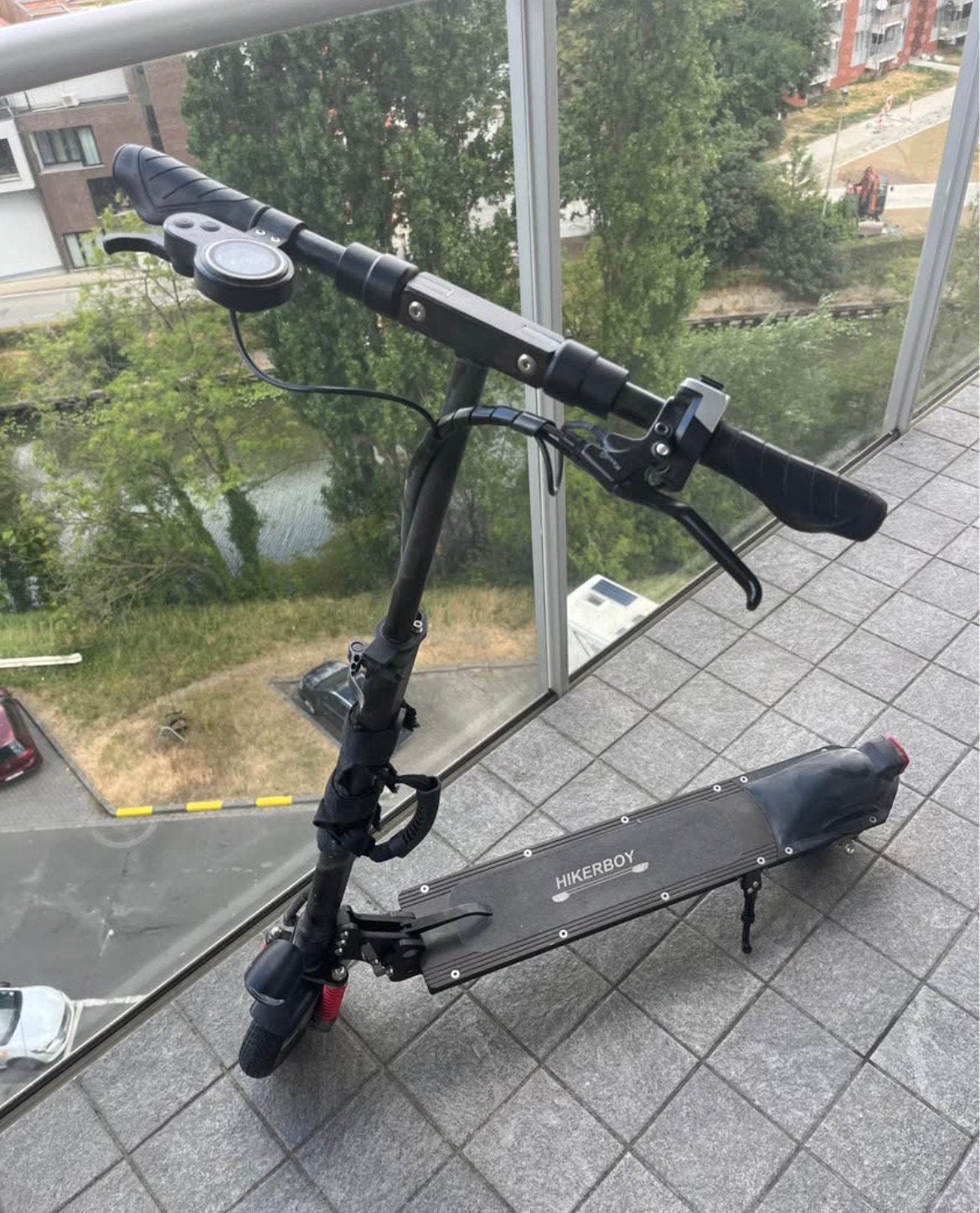 Electric scooter (less than 400 km used), Fietsen en Brommers, Ophalen, Zo goed als nieuw, Elektrische step (E-scooter)