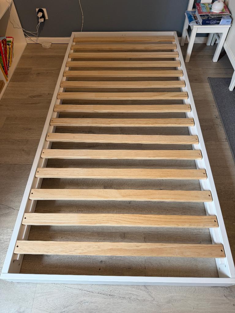 Lit avec sommier Maison du Monde, Maison & Meubles, 90 cm, Une personne, Bas, moderne., Enlèvement