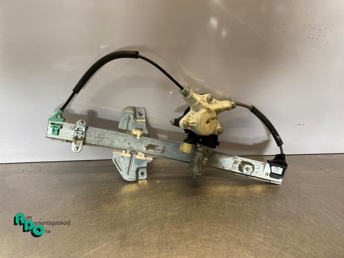 Mécanique vitre 4portes avant droite d'un Kia Rio (Rio 12-), Kia, -, 3 mois de garantie, Utilisé