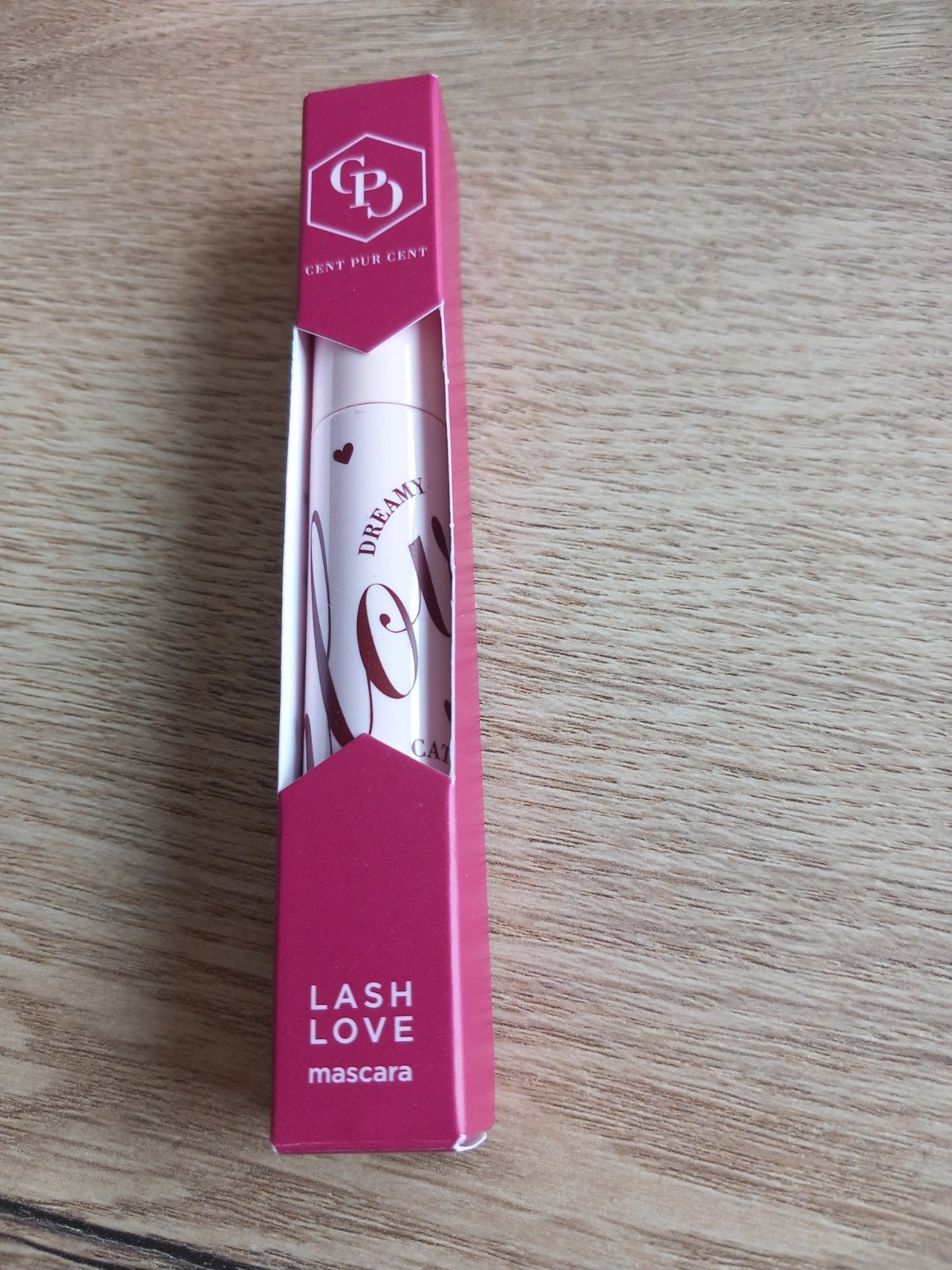 Cent pur cent lash love limited mascara, Handtassen en Accessoires, Uiterlijk | Cosmetica en Make-up, Ophalen