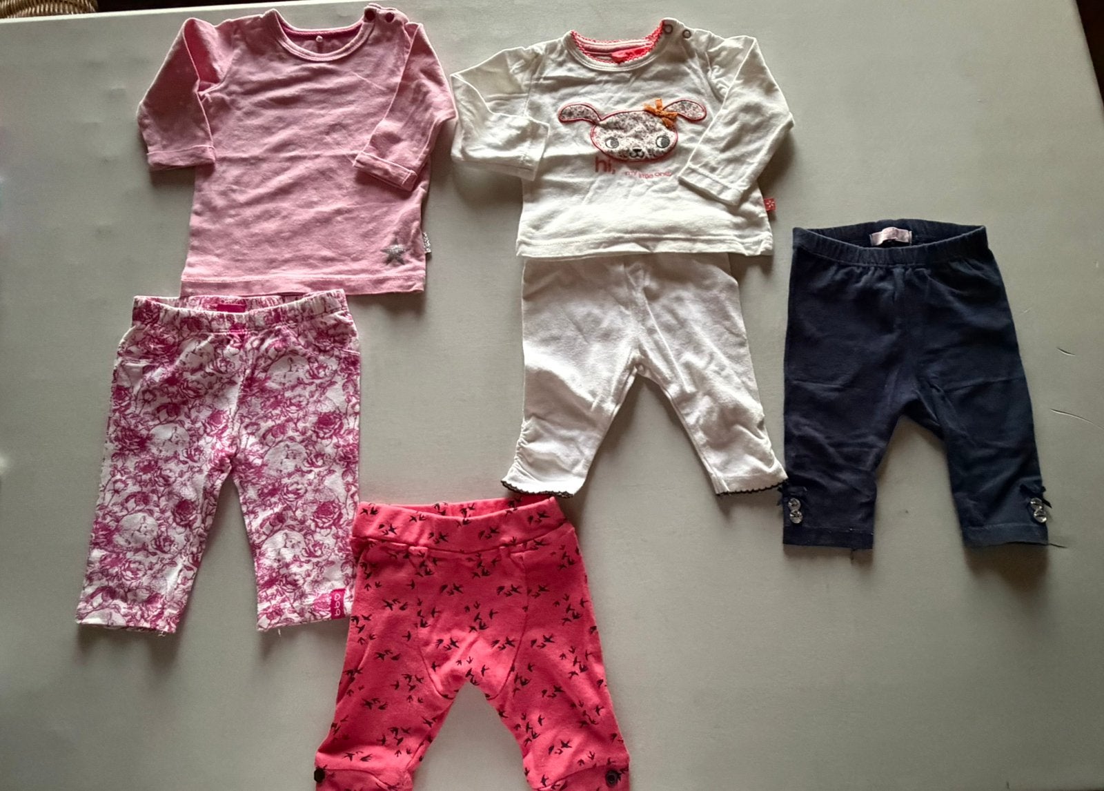 Kledingpakketje voor baby meisjes, Enfants & Bébés, Vêtements de bébé | Taille 56, Enlèvement, Comme neuf, Fille, Ensemble