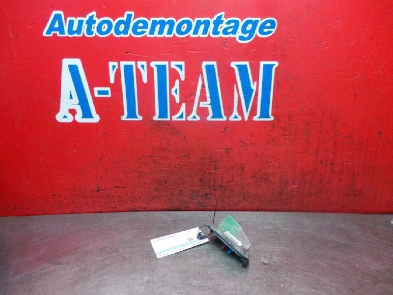ANTENNE GPS BMW 3 serie (E90) (|692934504|6929345|), Utilisé, BMW, Petuelring 130
80809  München, DE, Bayerische Motoren Werke AG