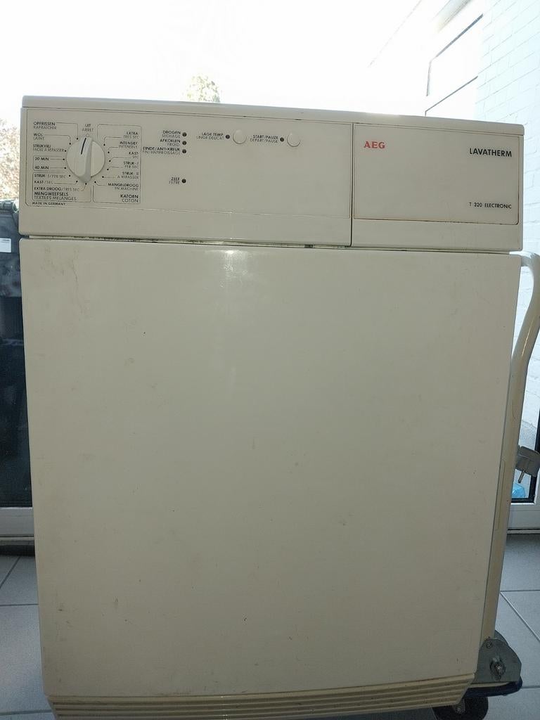 Te koop prima werkende AEG droogkast, Elektronische apparatuur, Ophalen
