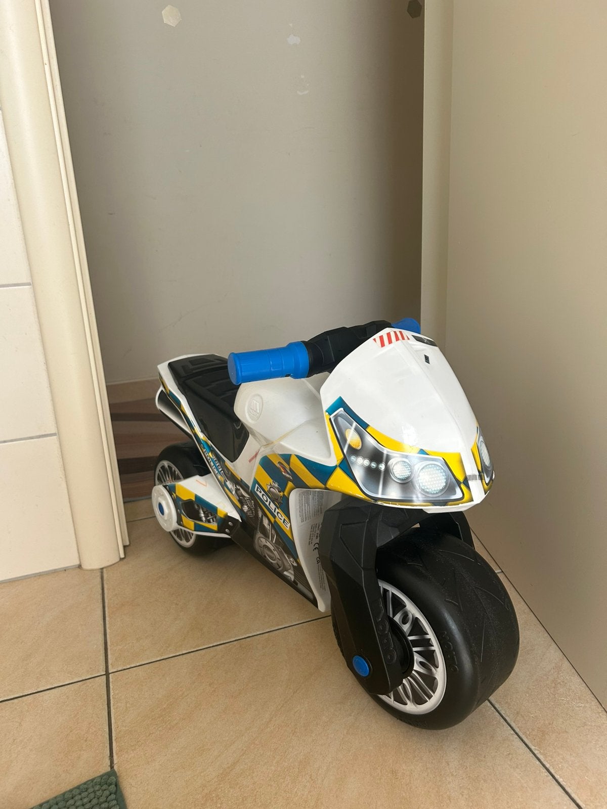 M Molto moto, Fietsen en Brommers, Ophalen, Zo goed als nieuw