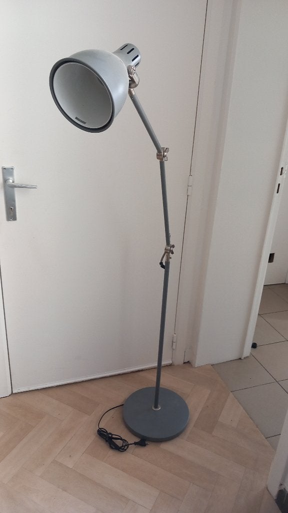 lampe sur pied metal industriel, Enlèvement ou Envoi, Comme neuf, Métal