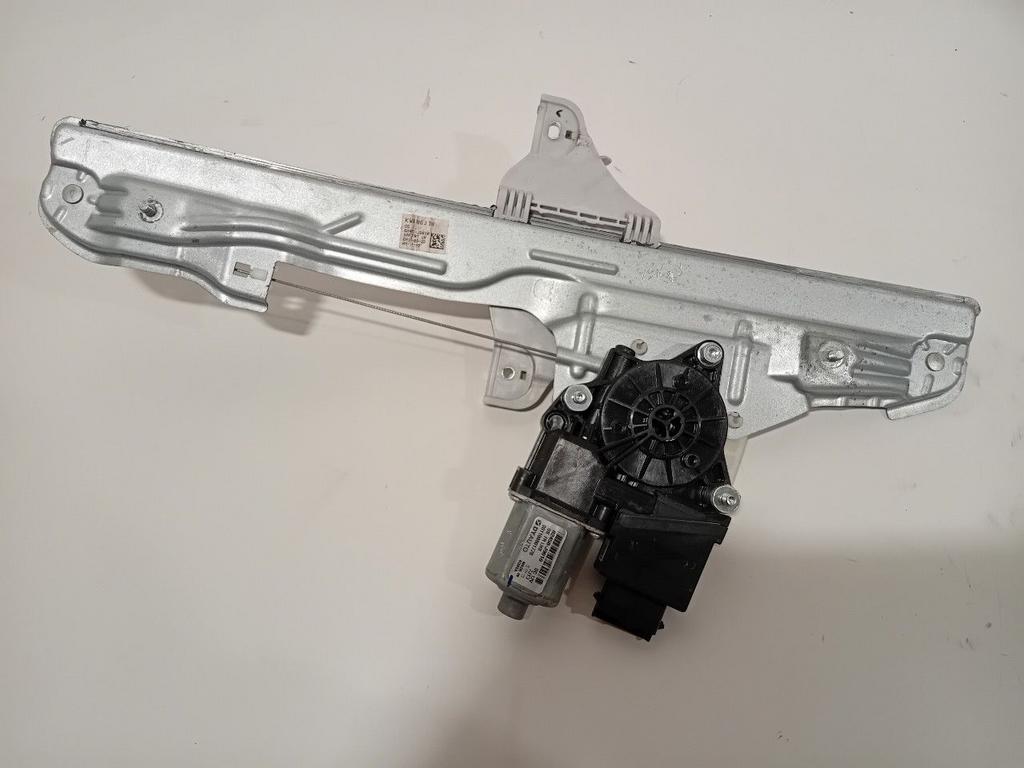 Raammechaniek elektrisch links voor Hyundai Kona, Onderdelen@venauto.nl, Van der Ven Autorecycling B.V., Gebruikt, Ettenseweg 76, 4706 PB Roosendaal, The Netherlands