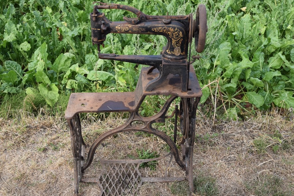 antieke naaimachine (meer decoratief), Antiek en Kunst, Antiek | Naaimachines, Ophalen