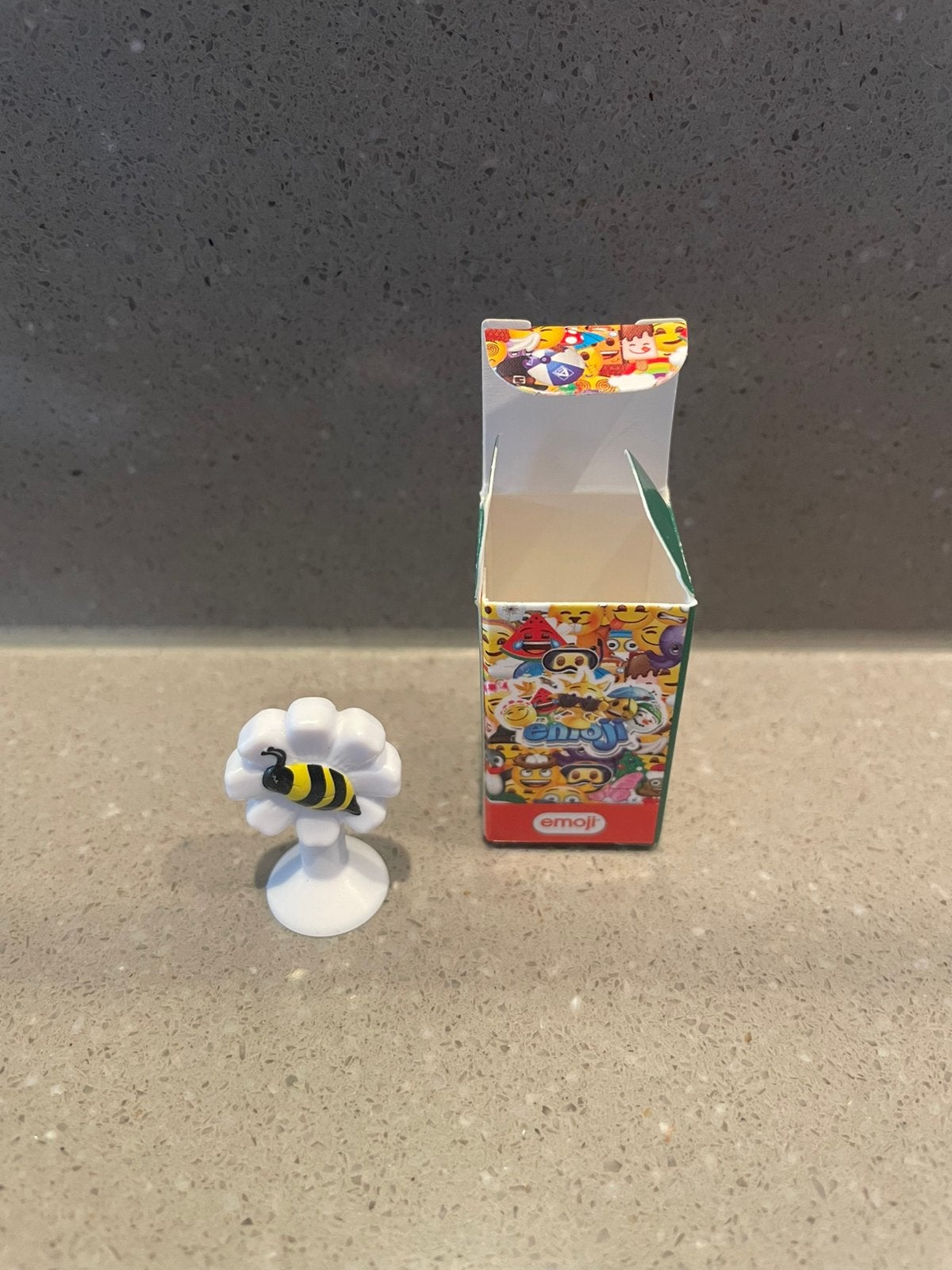 Emoji Aldi 2026, Collections, Envoi, Neuf