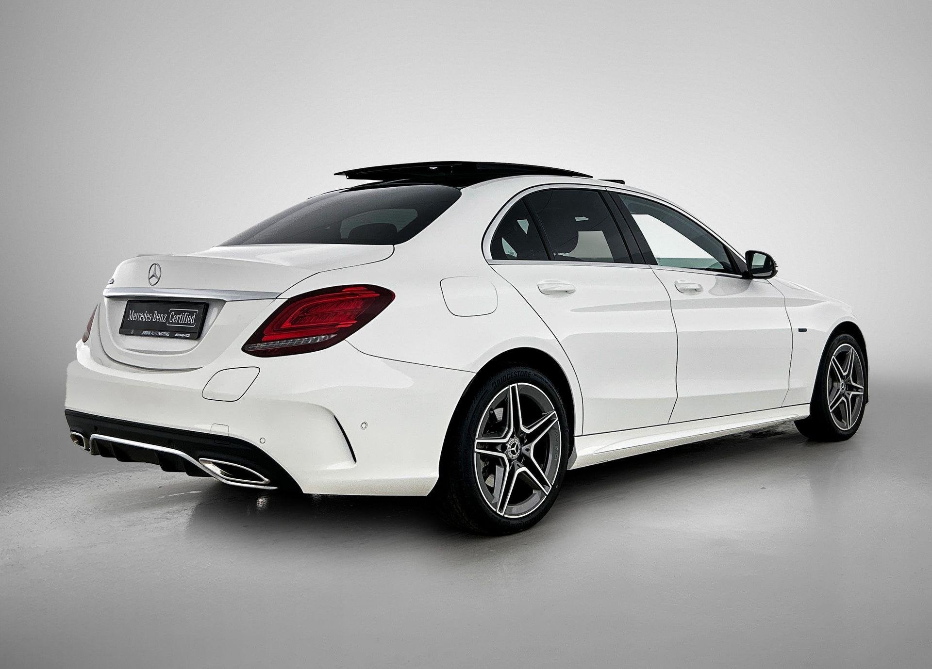 Mercedes-Benz C-Klasse 300 e Berline AMG Line | Panoramisch, Automaat, 4 deurs, 4 cilinders, Wit
