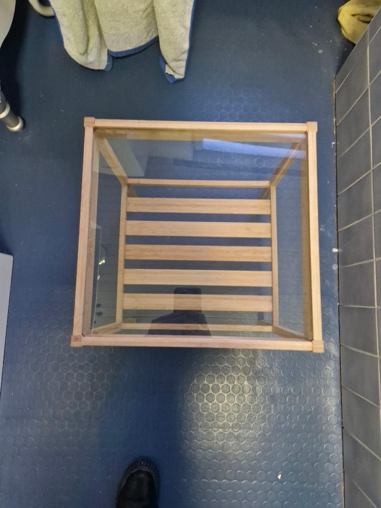 klein vierkant bijzettafeltje van hout en glas, Ophalen