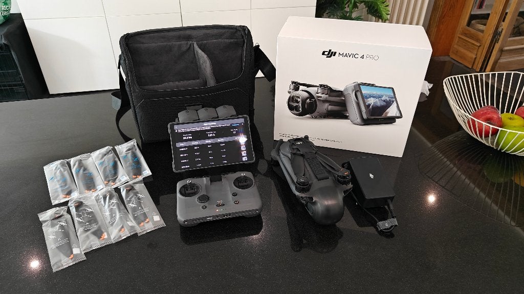 Drone DJI Mavic 4 Pro Creator Combo, TV, Hi-fi & Vidéo, Drones, Qualité supérieure, Comme neuf, Plus de 45 minutes, Drone professionnel