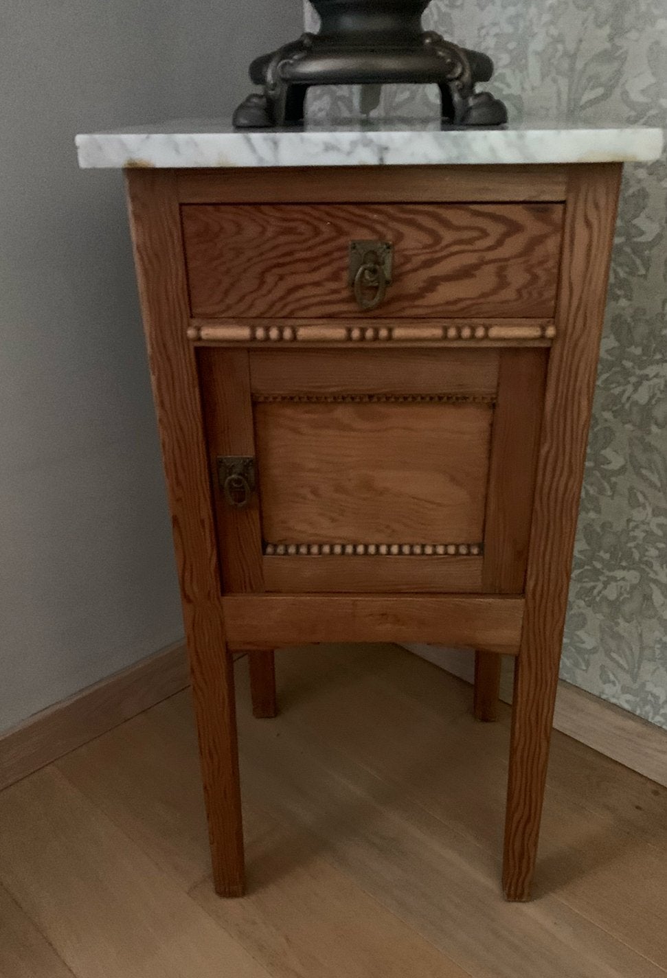 Table de chevet de 80 cm de haut, Maison & Meubles, 70 cm ou plus, Moins de 45 cm, Enlèvement, Utilisé