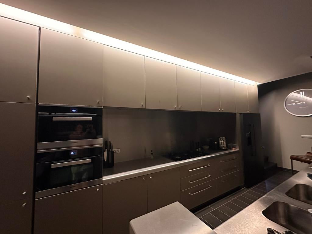 Keuken met keukeneiland, Huis en Inrichting, Keuken | Complete keukens, Ophalen, Zo goed als nieuw, Composiet, Met kookeiland