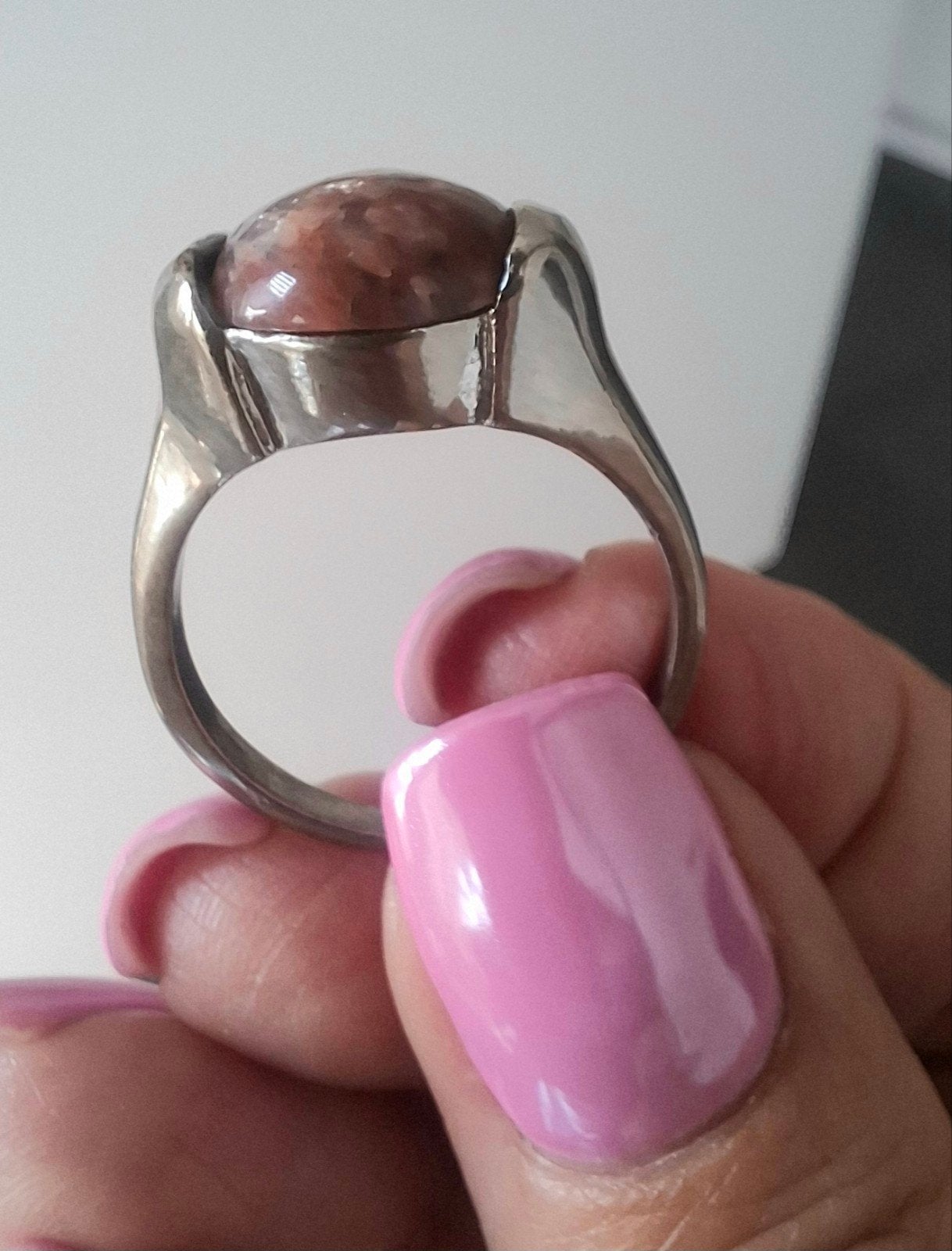 Jolie bague T59 ancienne montée pierre bronzite, Bijoux, Sacs & Beauté, Enlèvement ou Envoi, Femme ou Homme, Comme neuf, Avec pierre précieuse