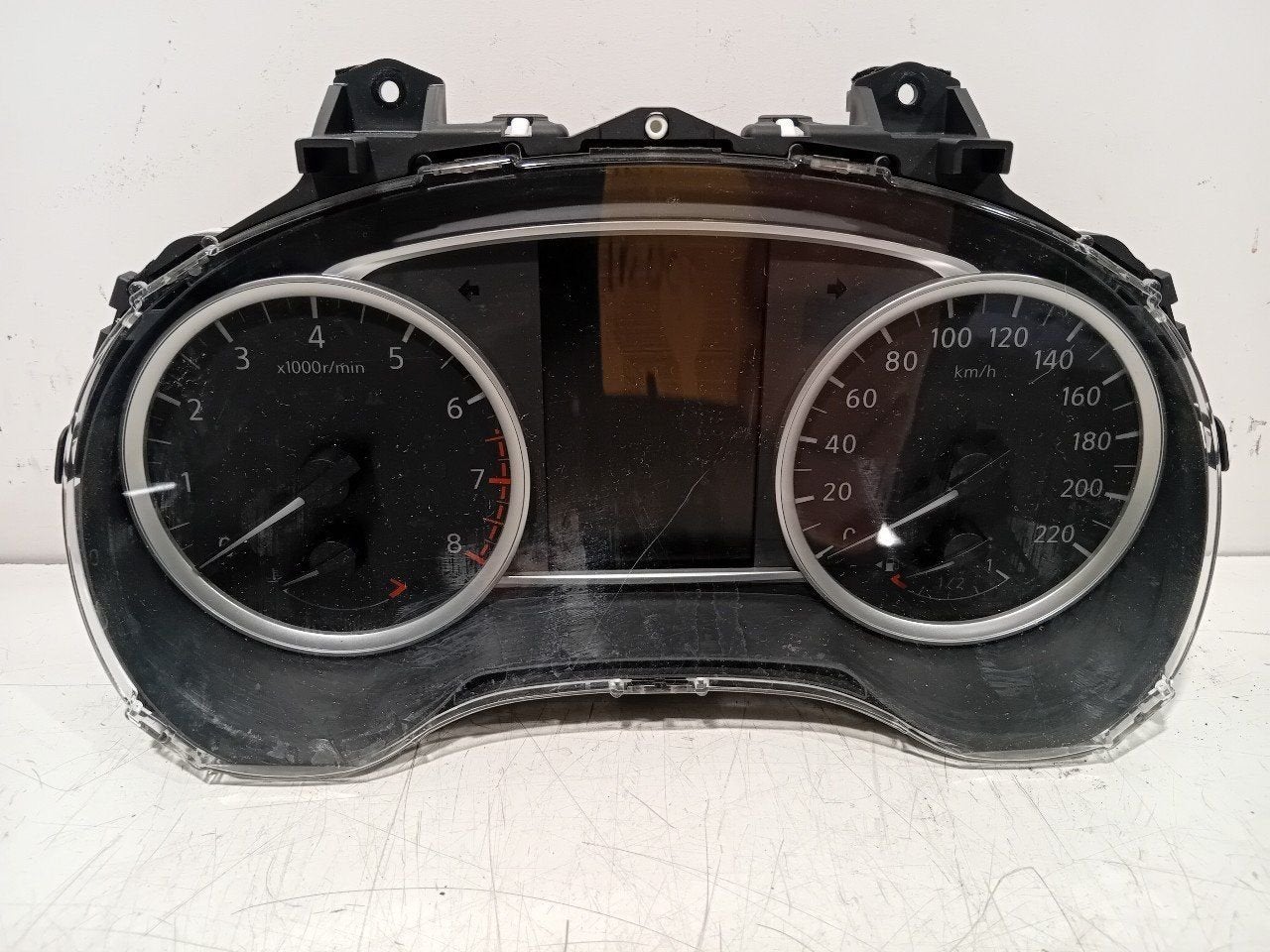 Cockpit Nissan Micra, Auto-onderdelen, Onderdelen@venauto.nl, Van der Ven Autorecycling B.V., Gebruikt, Ettenseweg 76, 4706 PB Roosendaal, The Netherlands