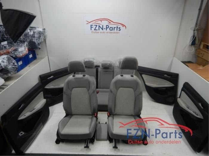 VW Golf 8 Interieur Stof Alcantara Stoelverwarming, Autos : Pièces & Accessoires, Enlèvement ou Envoi, Utilisé