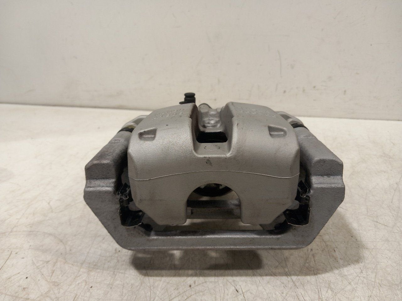 Remklauw links achter Tesla Model, Autos : Pièces & Accessoires, Freins & Transmission, Autres marques automobiles, Utilisé, Origine de la pièce connue