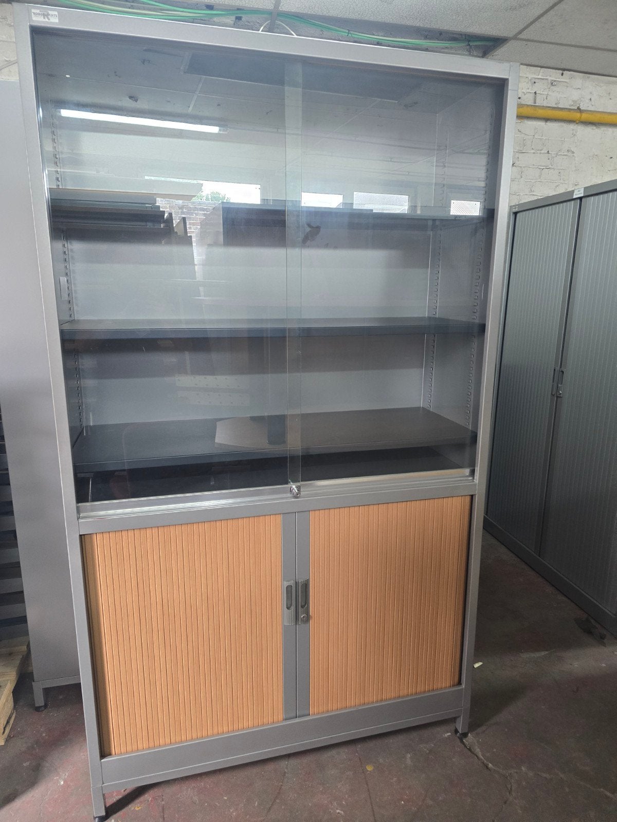 Armoire métallique vitrée coulissante, Enlèvement ou Envoi, Utilisé, Autres types, Autres matériaux
