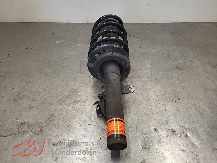 Amortisseur avant gauche d'un Ford Transit, -, 3 mois de garantie, -, -